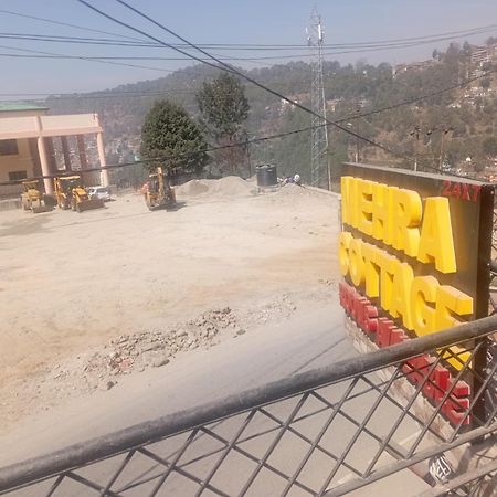 Mehra Cottage Almora Rum bild